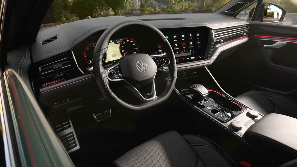 Volkswagen Touareg 2024 tin tuc 6 Lộ Diện Volkswagen Touareg 2024