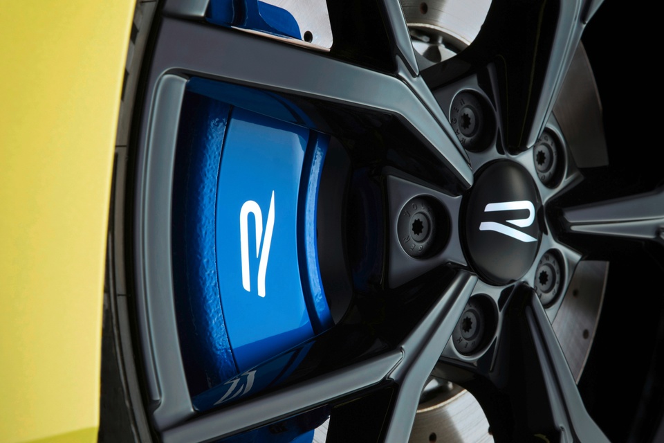 Volkswagen Golf R 333 tin tuc 8 Volkswagen Golf R 333 Bán Hết Chỉ Trong 8 Phút